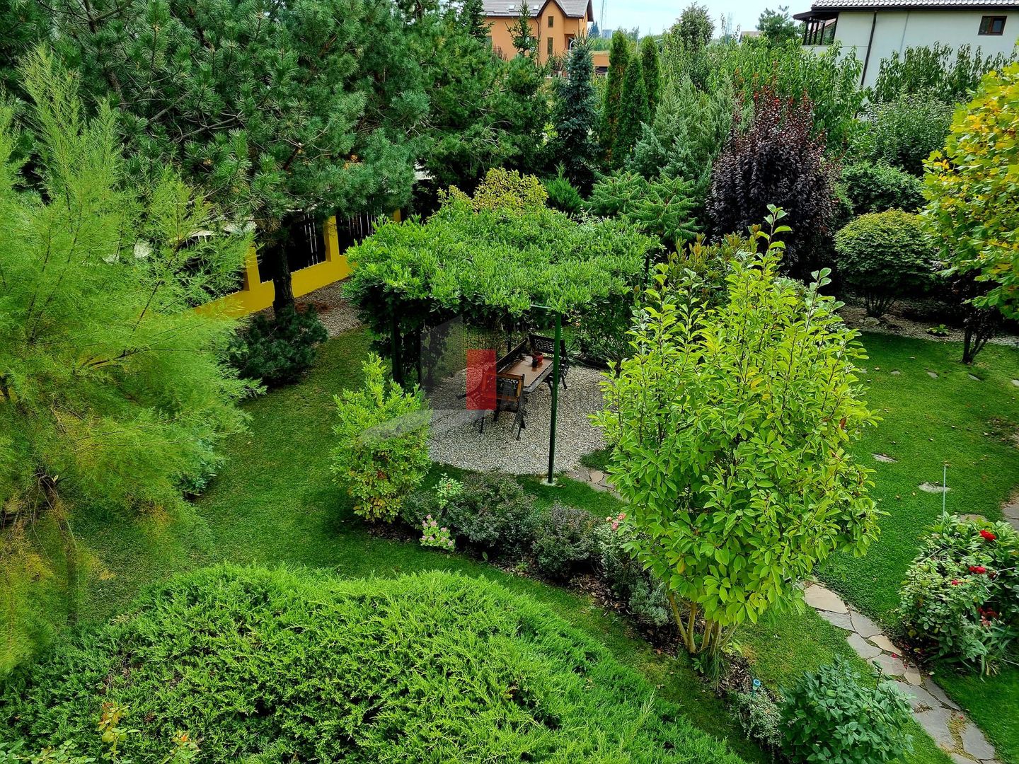 Vila superba cu gradina si panouri solare | Tancabesti - Poză 6