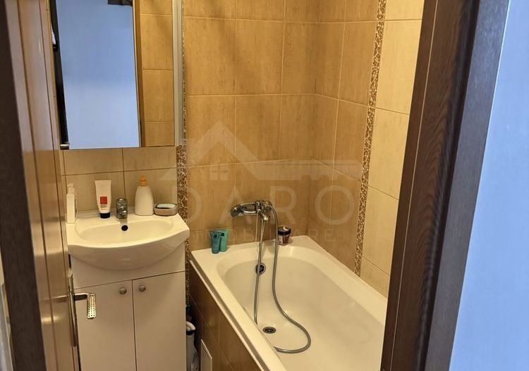 Inchiriez apartament cu o camera pana in Septembrie,Faget, Targu Mures - Poză 8