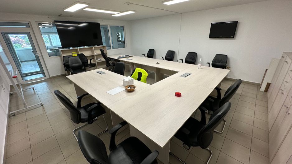 Hala pentru producție + birouri   10.000 mp - Poză 10