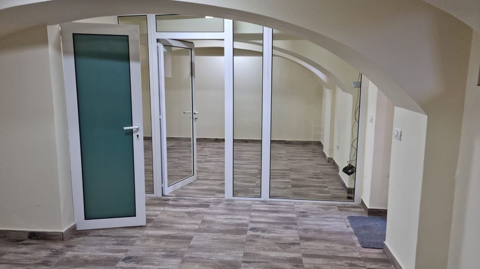 Spațiu comercial zonă Ultracentrală Comision 0% la cumparare - Poză 2