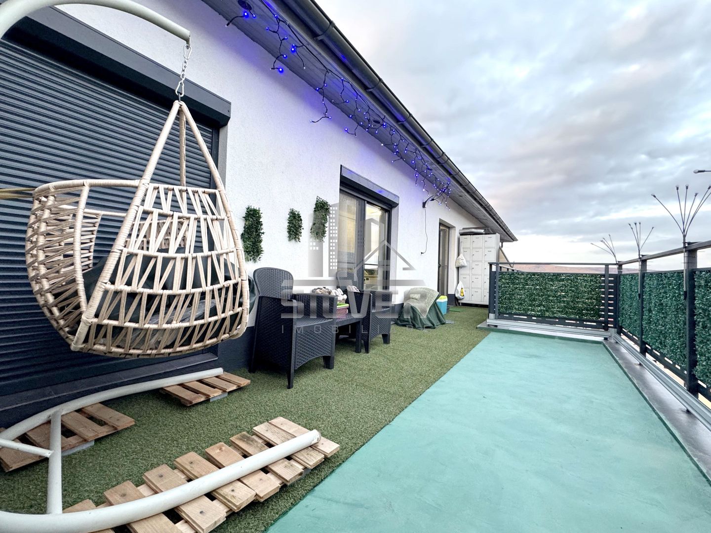 Apartament cu 2 camere/terasa 23.6 mp/zona strazii Eroilor. - Poză 1