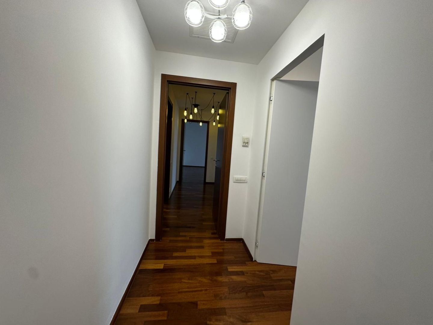 AP. 4 CAMERE- BANEASA, 169 MP - 31 MP TERASA, 2 PARCARI SUBTERANE - Poză 14