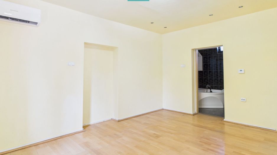 Casă 6 camere - Dumbrăvița - Poză 20