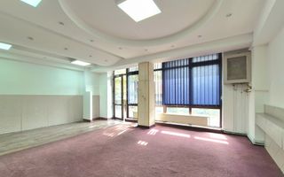Spatiu comercial de închiriat cu vad - 70 mp # spatii-comerciale-brasov.ro - Poză 1
