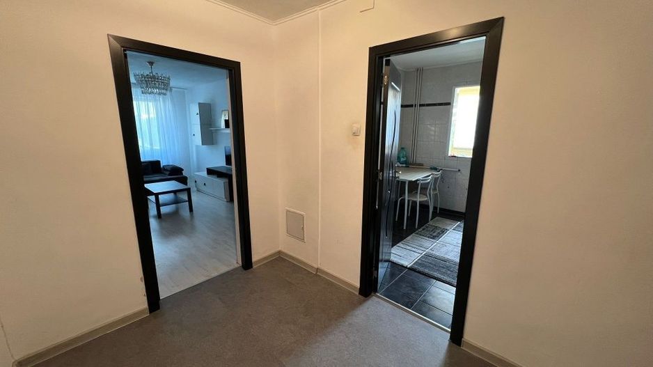 Vanzare apartament 3 camere - Poză 2