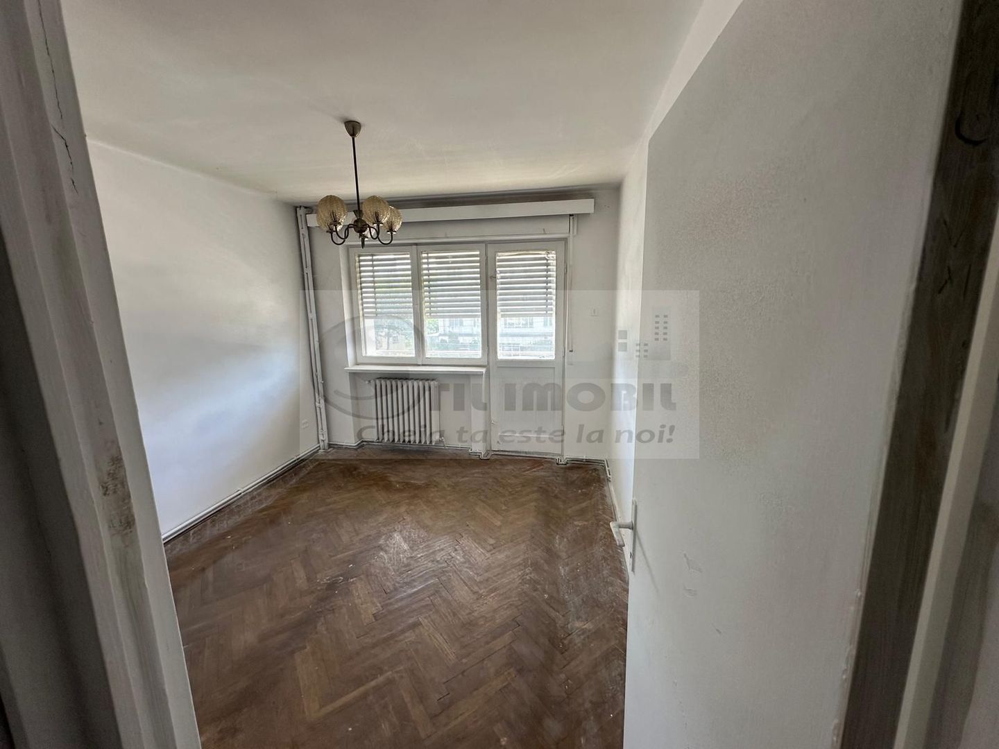 Apartament 3 camere, 70mp, 2 balcoane – Podu Roș  125000 euro - Poză 2