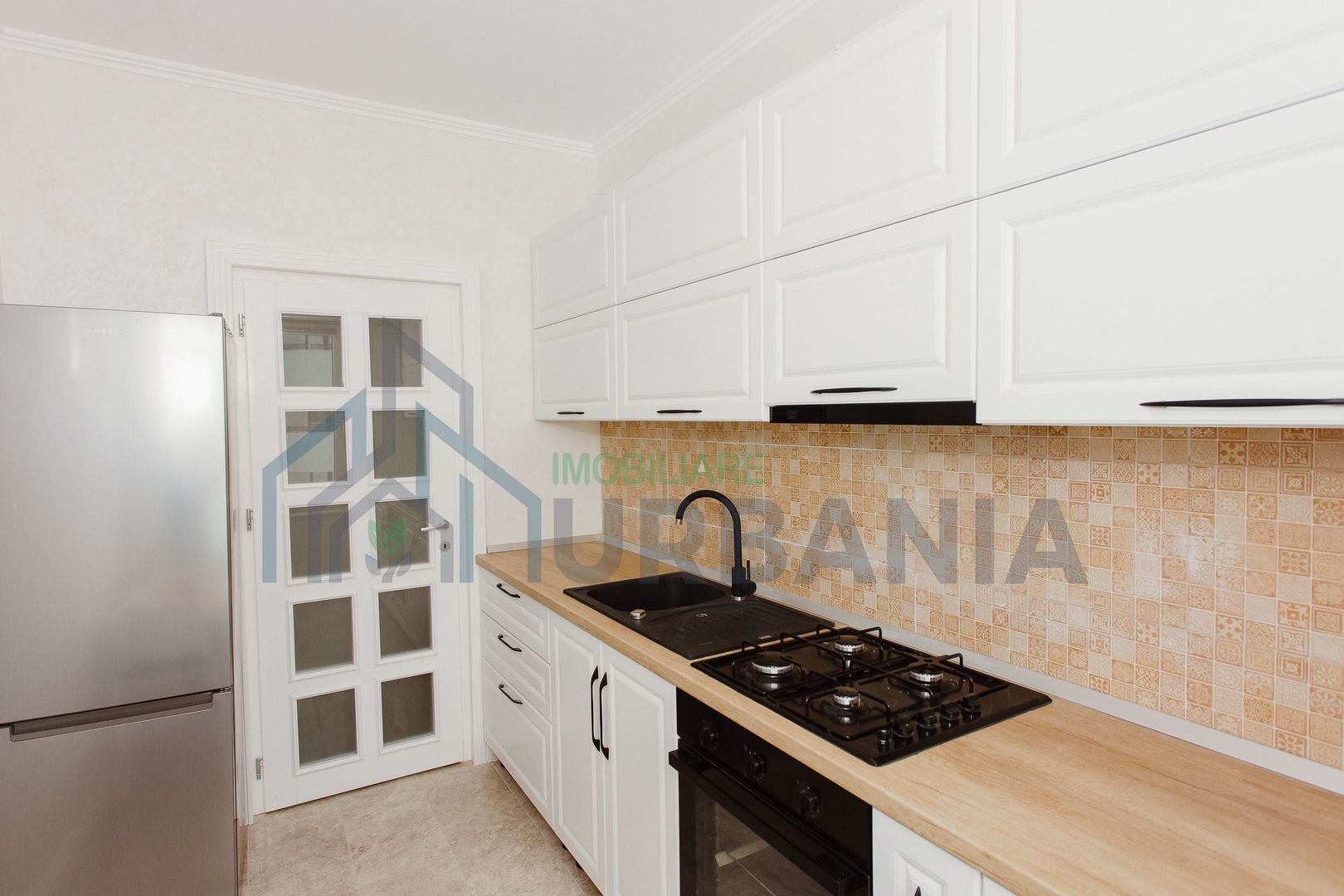 Apartament 2 camere de inchiriat – Royal Town Copou, Bloc C4 – 500€/luna - Poză 3