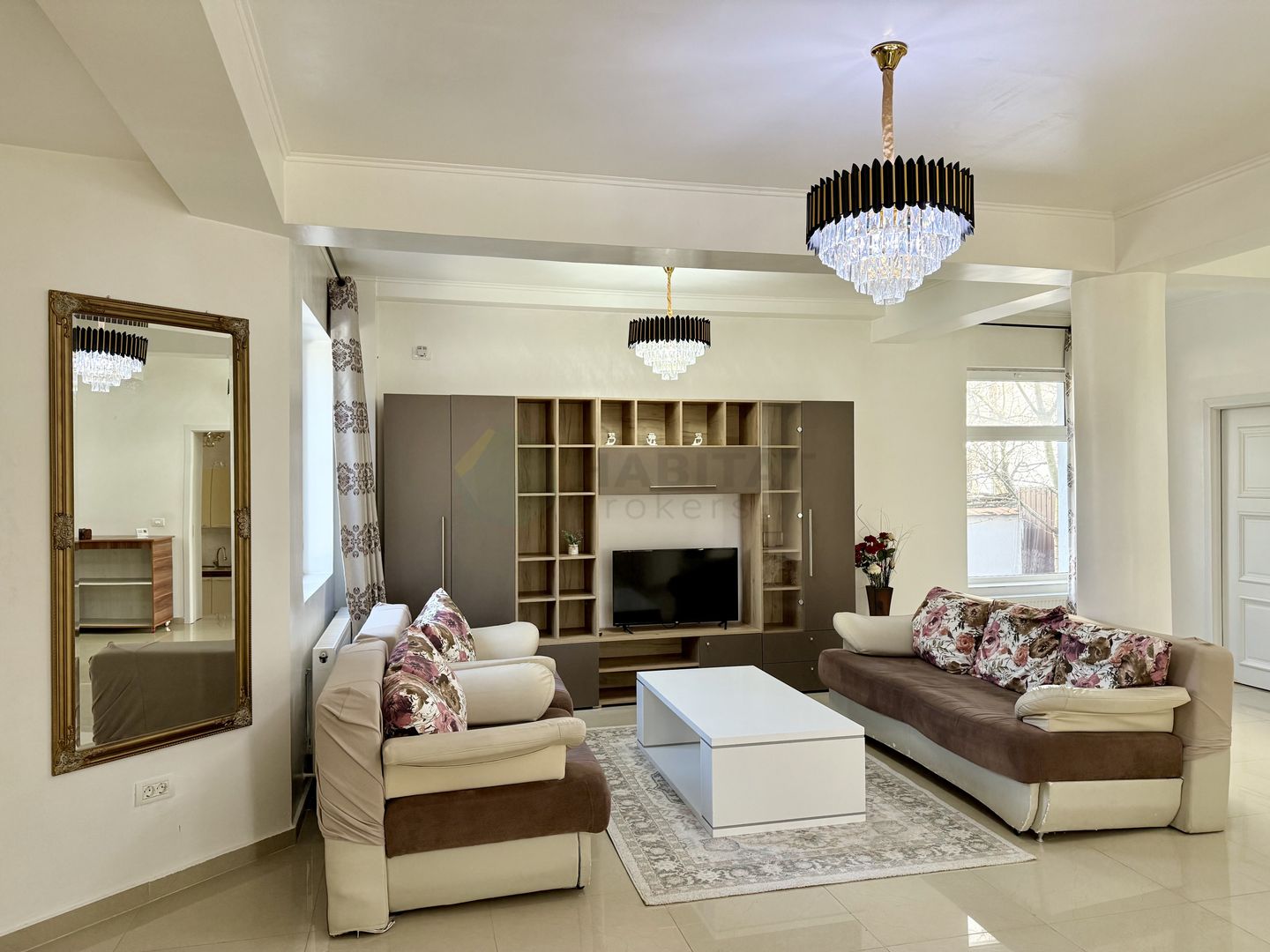 Vila 5 camere Volunatari| Mobilata, piscina exterioara - Poză 19