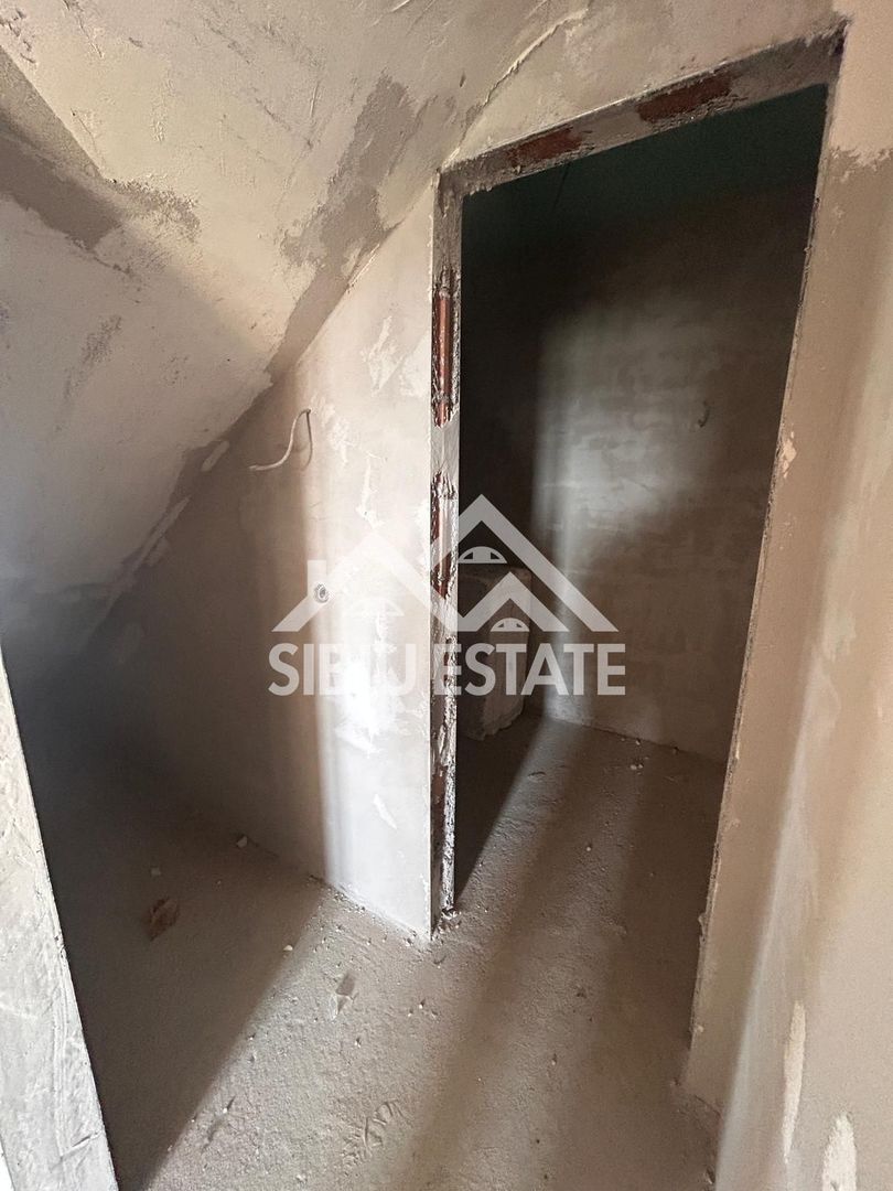 Casa duplex de vanzare 4 camere, 2 bai-s.u. 142 mp. PRET AVANTAJOS - Poză 41