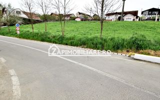 Teren Corunca la sosea cu utilitati 2 parcele de 500mp. - Poză 4