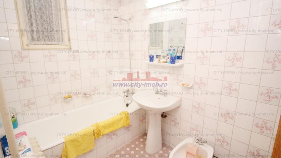 Vanzare 2 apartamente  in   VILA Drumul Sarii P + 2 - Poză 37