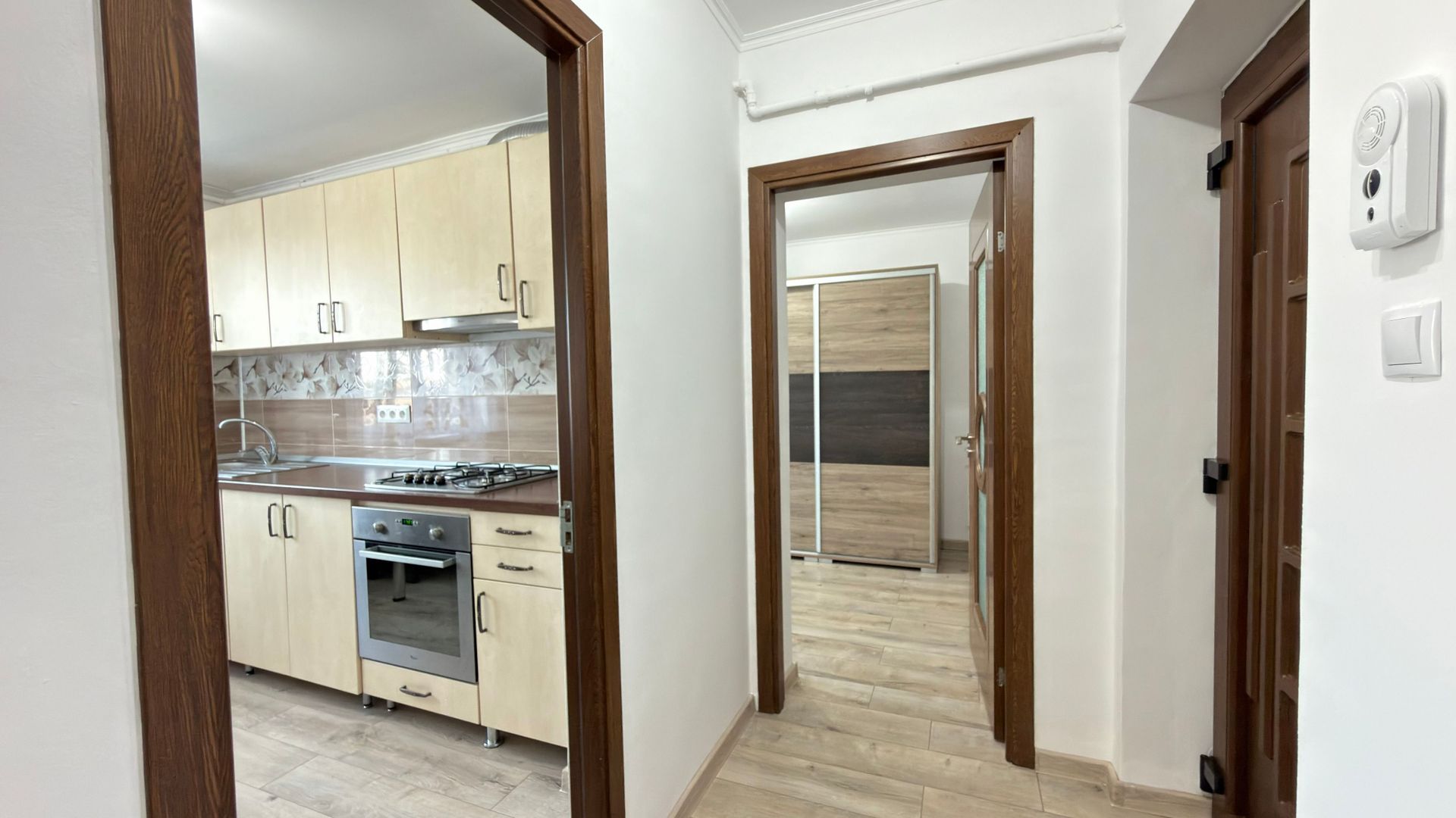 Apartament 3 camere MV1, Zona Trilak - Str. R. Ferdinand I - Carei - Poză 7