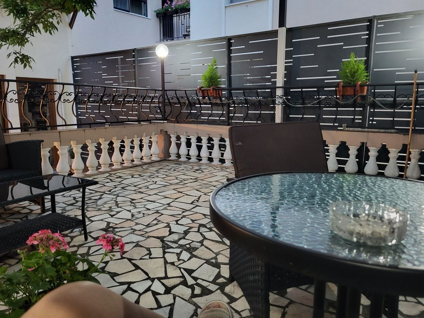 BRASADAS închiriază vila Bd. Ferdinand. - Poză 4