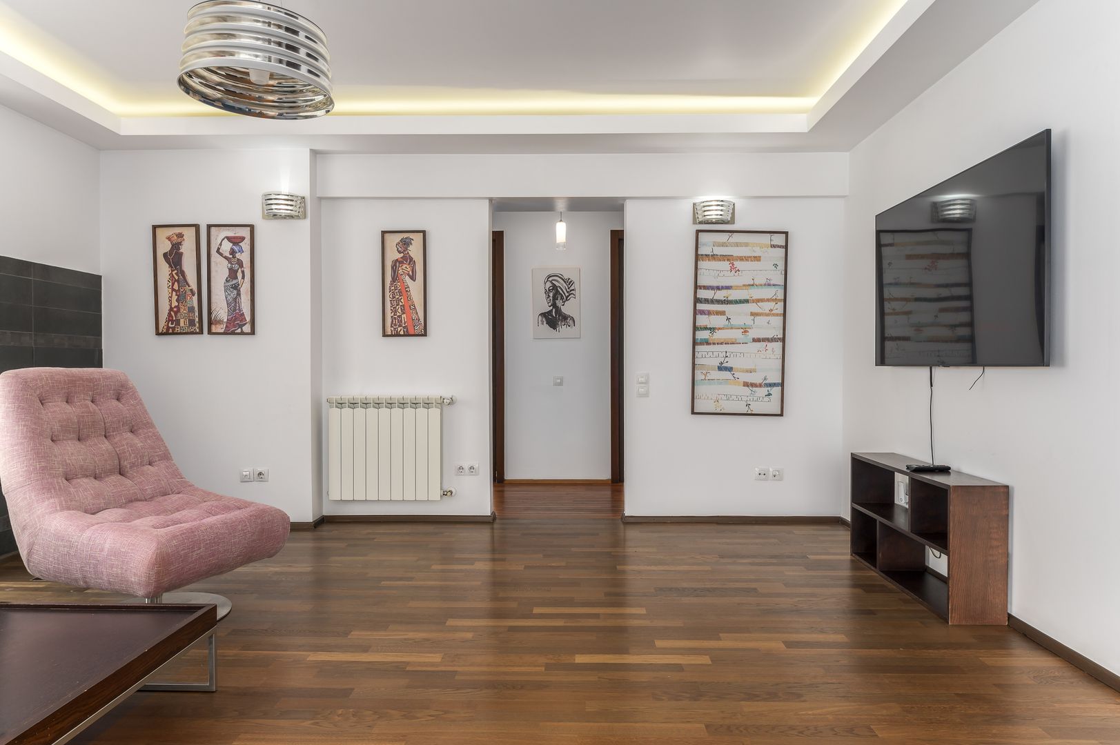 4 camere| semineu| piscina interioara | sauna | sala de sport| parcare - Poză 3