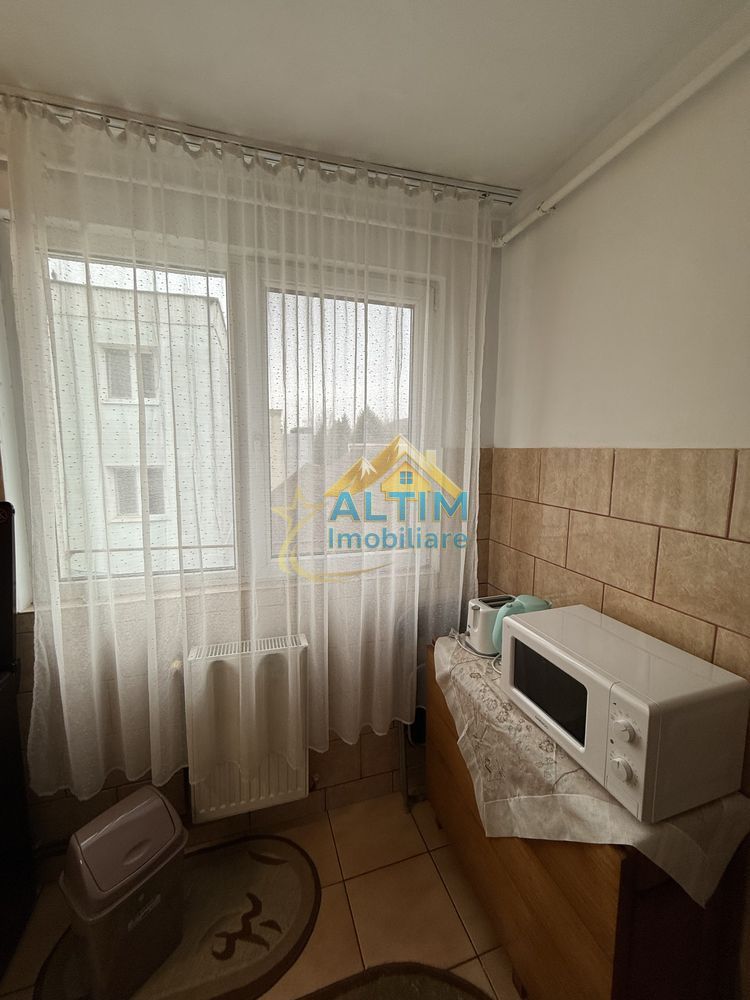 Garsonieră complet mobilată, cartier Tractorul - Poză 5