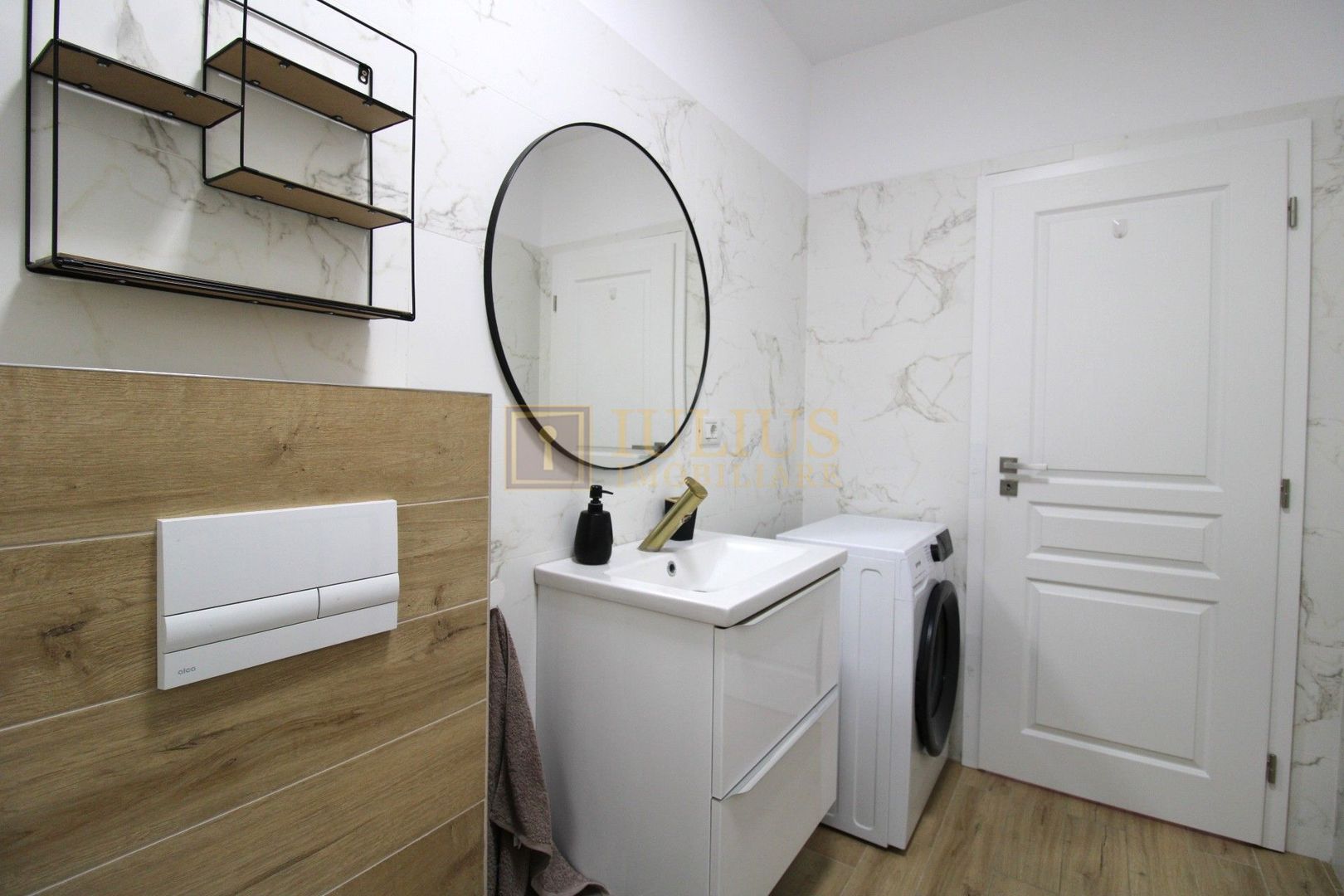 Casă modernă 3 camere, mobilată complet, curte 300 mp - Poză 15