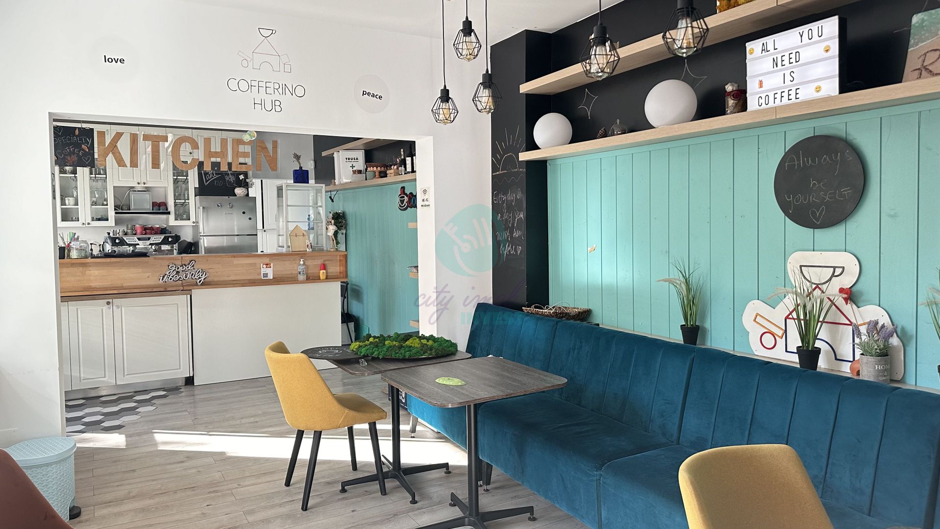 Casa cu o CURTE LIBERA genroasa - Poză 4