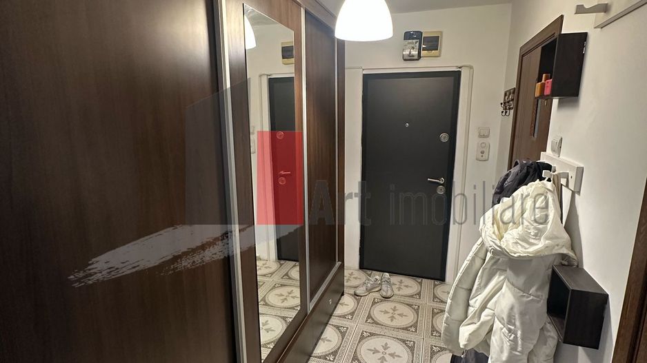 Apartament cu 3 camere în Zona 1Decembrie - Poză 4