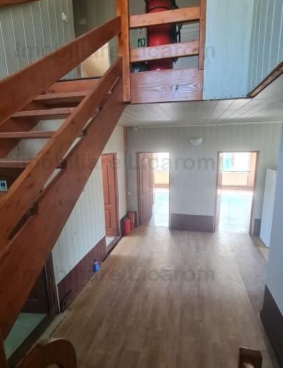 Proprietate in Cristian cu trei constructii+o fundatie,450000euro - Poză 38