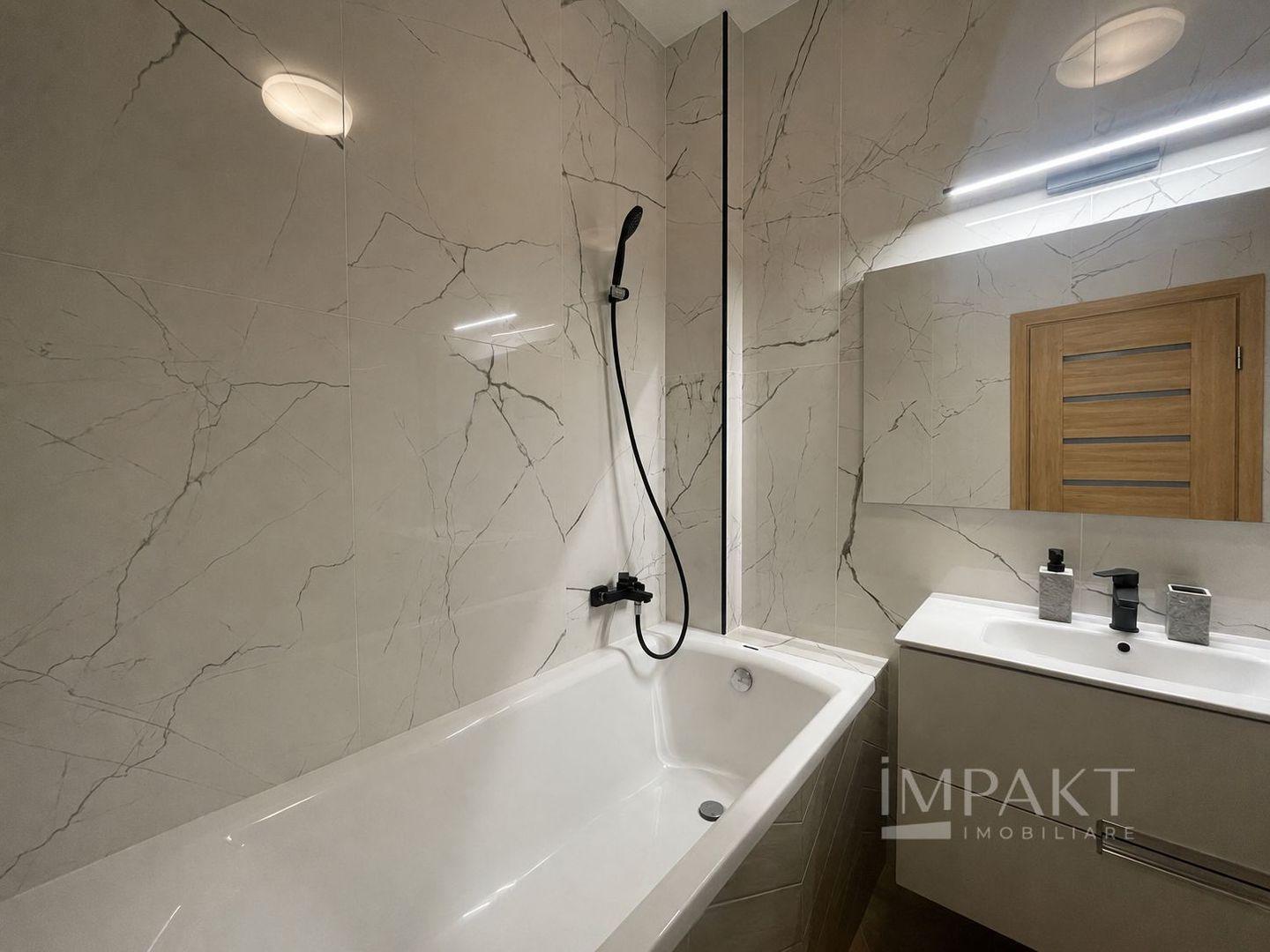 Apartament 2 camere + dressing si parcare subterana - Poză 12
