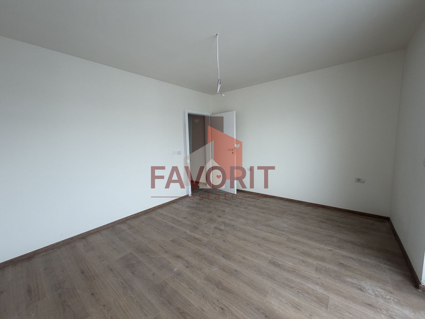 Zona Aradului. Terasa 42 mp. Loc de parcare. Comision 0%. - Poză 14