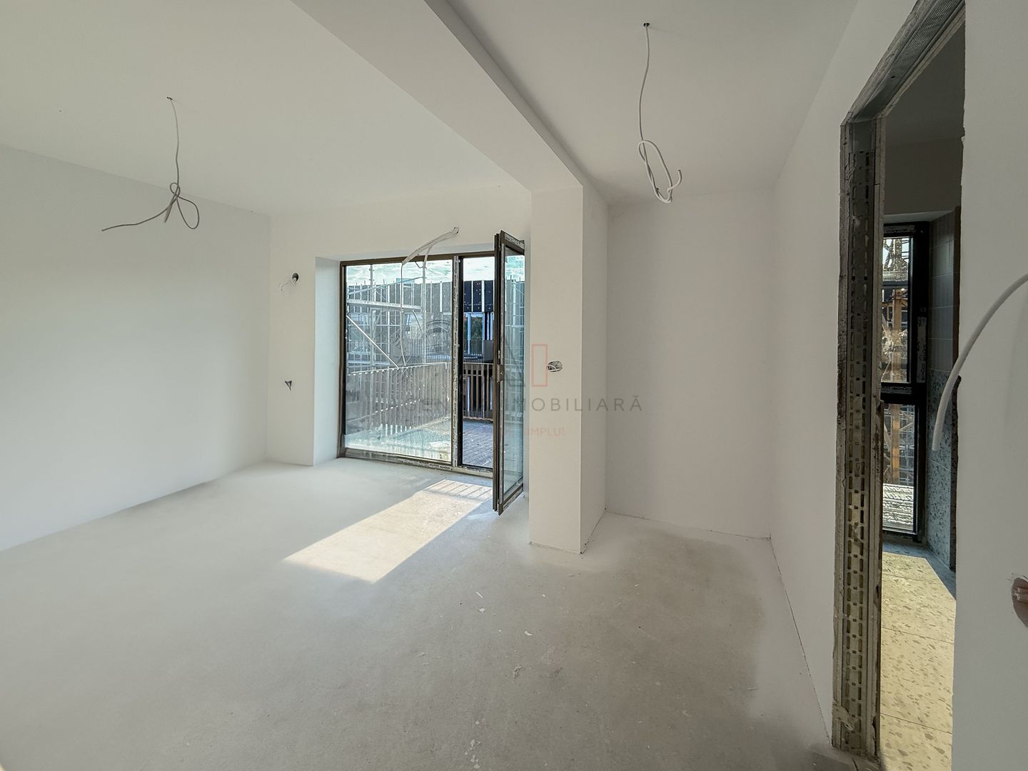 ULTIMUL | 3 Camere 92 MP | Baneasa | Green Lake - Poză 3