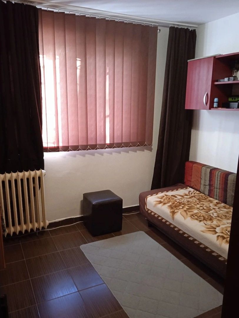 🔑 Vanzare apartament 3 camere - Zona Piața Titan - Poză 1