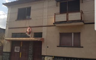 BASARAS vinde casa cu chrie in uz pe 3 ani 800 Euro/luna. - Poză 1