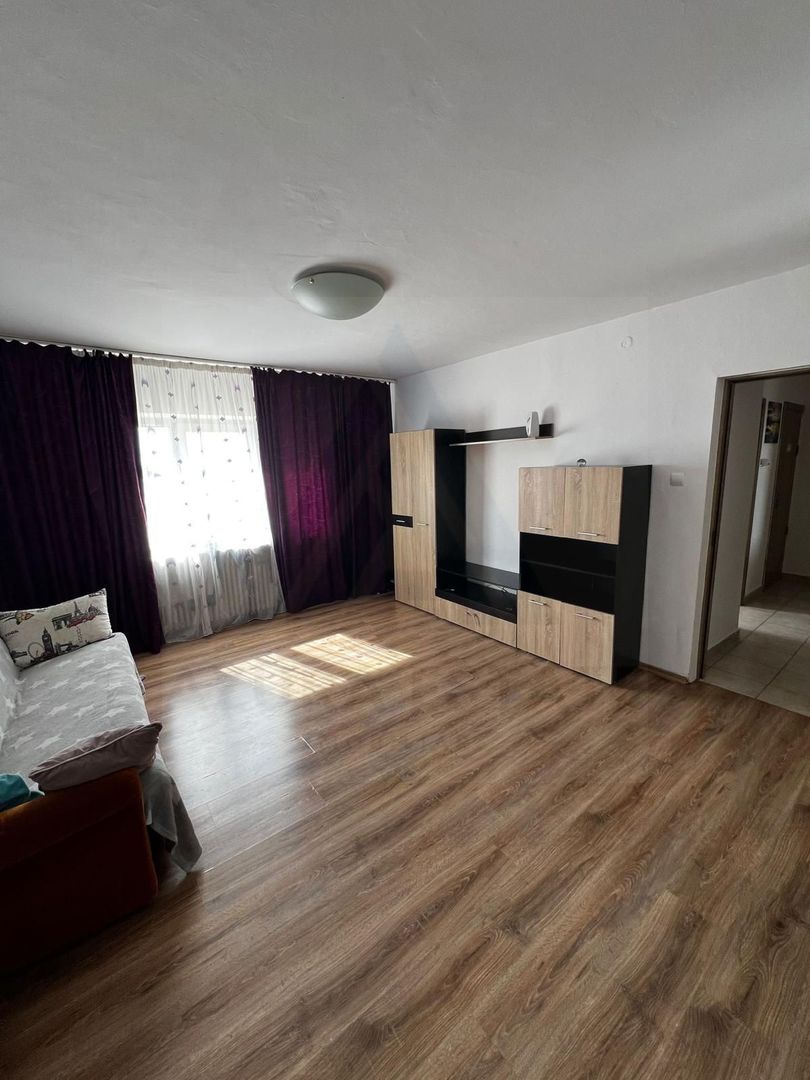 Apartament 3 camere 70 mp Terezian - Poză 1