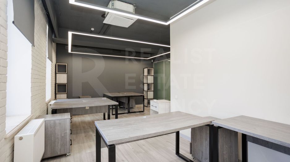 Se oferă oficiu sper chirie 270 mp, str. Petru Rareș, Centru - Poză 23