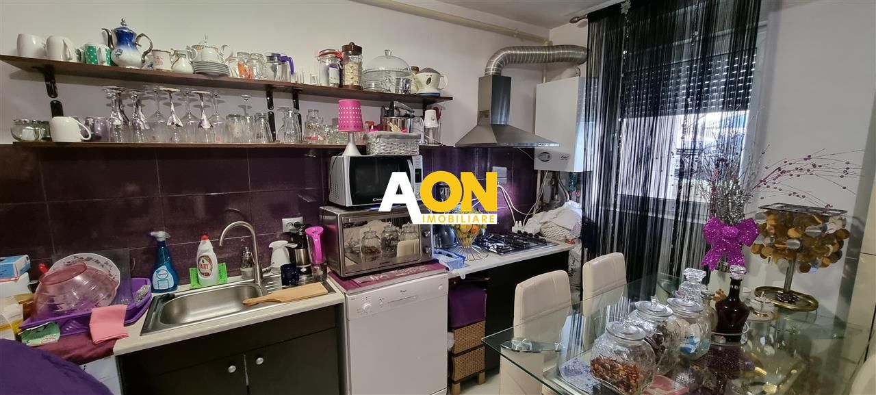 De vanzare apartament 2 camere bloc nou Cetate - Poză 3