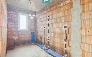 Penthouse cu terasă generoasă, în centrul Chișodei - Poză 9