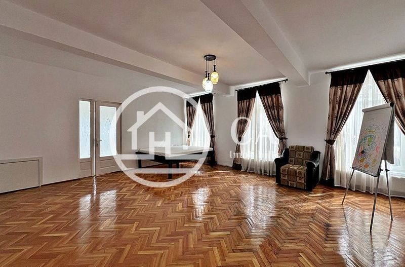 Casa de închiriat cu 11 camere în zona Gheorghe Doja, Oradea - Poză 9