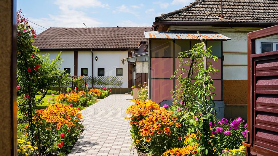 Casa individuala 2 unitati - Poză 10