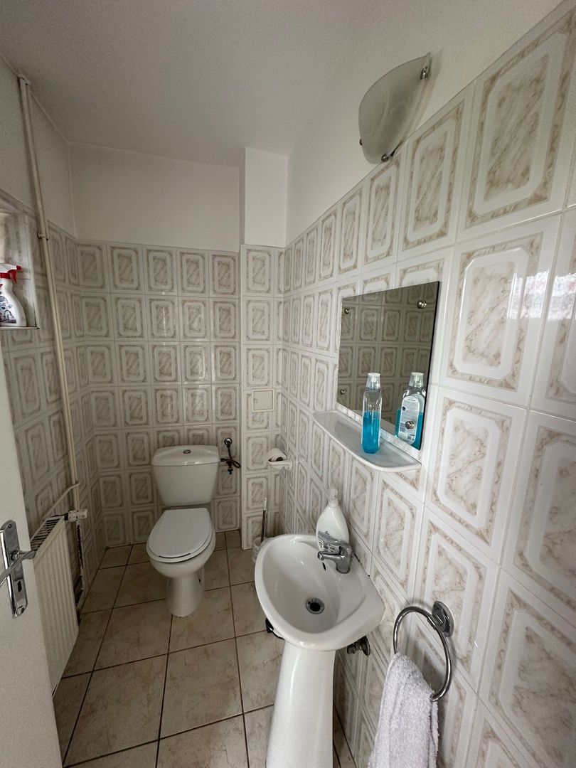 Casă / Vilă cu 5 camere zona Lunei - Poză 13