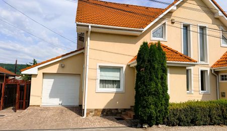 Duplex modern | Complet Mobilat și Utilat I Curte amenajată I Unirii