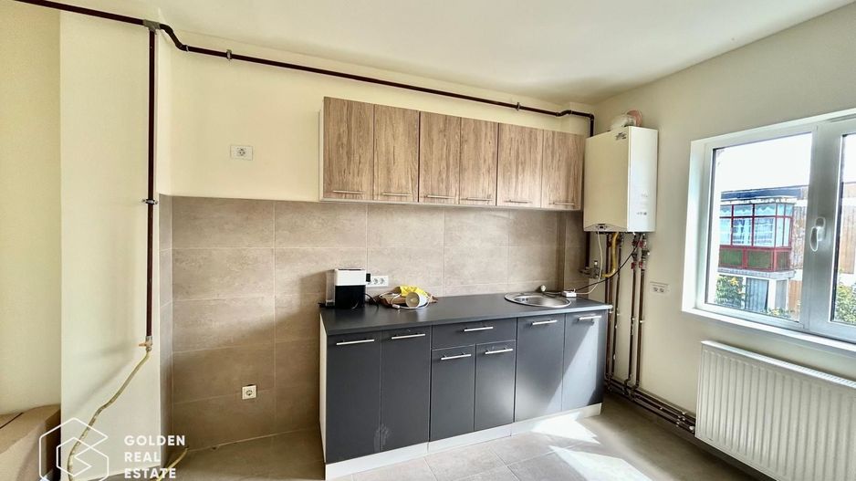 Apartament 3 camere, decomandat, zona Micalaca - Poză 4
