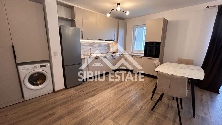Apartament de vanzare cu 2 camere, etaj 1 bloc cu lift - Poză 1