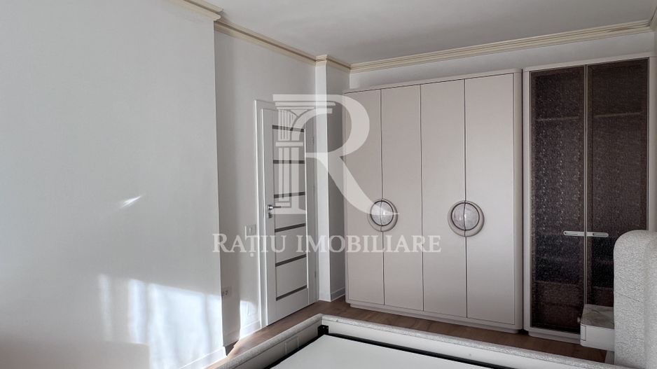 Apartament cu 3 camere |Parcare acoperita| Spitalul Judetean | Oradea - Poză 9