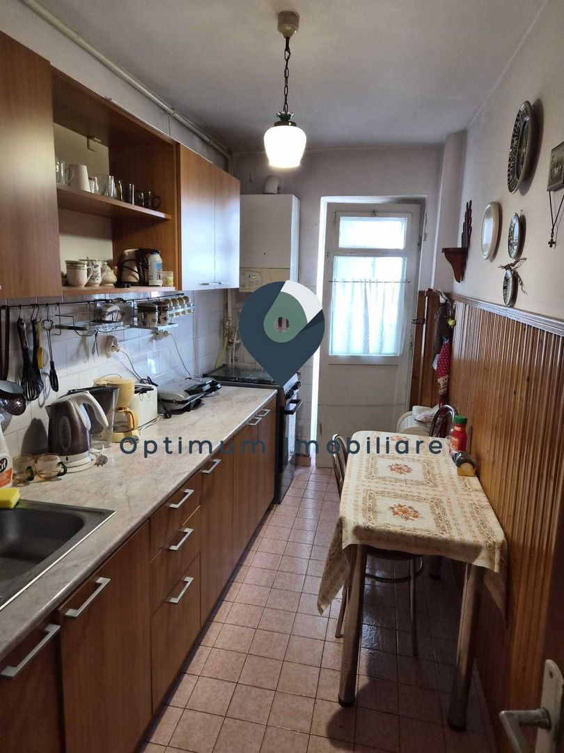 Apartament cu 3 camere in Manastur, etaj intermediar, zona Petrom ! - Poză 2