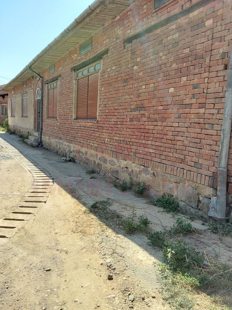 CASĂ IABLANIȚA  7 CAMERE \JUD. CS - Poză 1