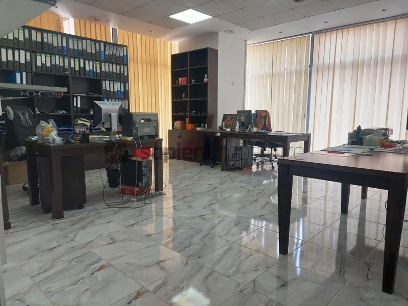 Spatiu comercial ultracentral ideal pentru birouri - Poză 7