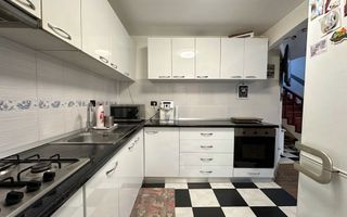 Casa de vanzare | strada Lamaitei - Poză 5