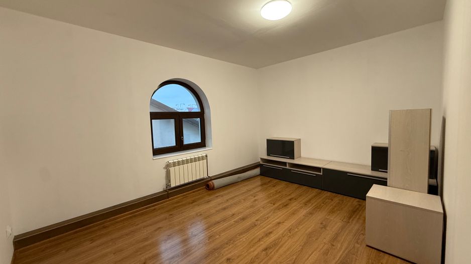 Casa / Vila cu 7 camere de vanzare in Ovidiu Sud Constanta - Poză 15