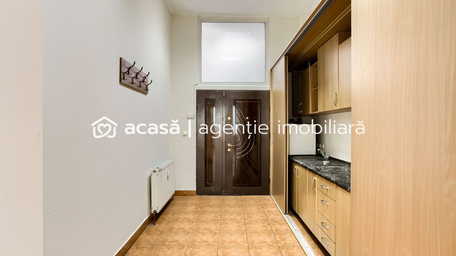 Birou la etajul 1 în zonă ultracentrală - Poză 5