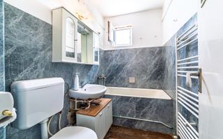 VÂNDUT!!! Apartament 3 camere în zonă centrală - Poză 9