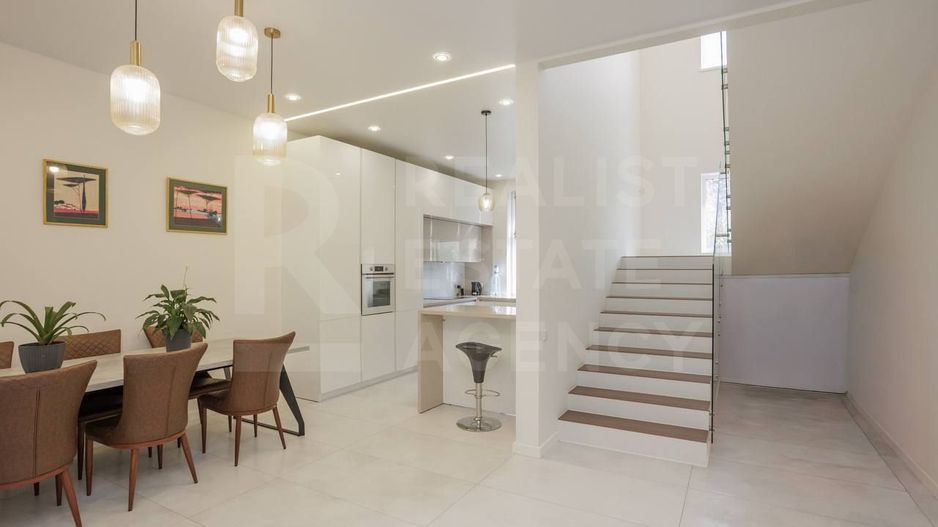 Vânzare, casă modernă 2 nivele, 200 mp + 5 ari șos. Hîncești, Centru - Poză 11