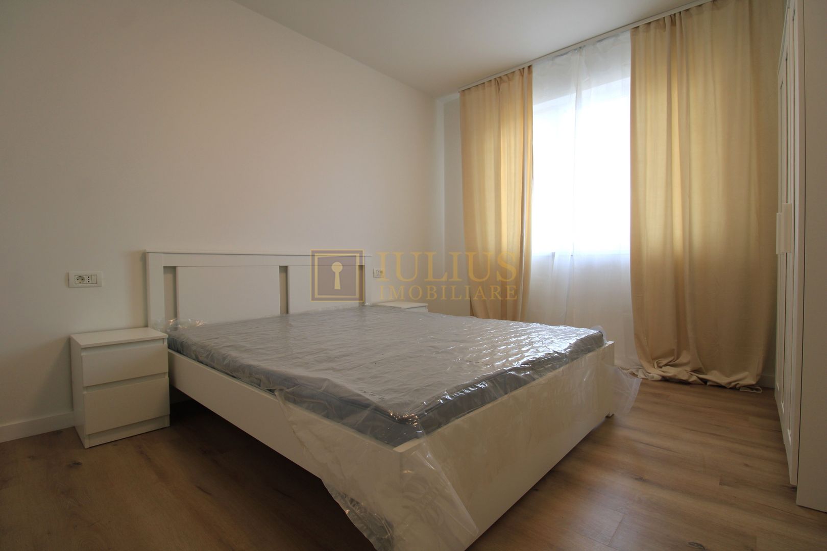 Zona Puncte Cardinale, 3 camere + 2 bai, centrala proprie. - Poză 11