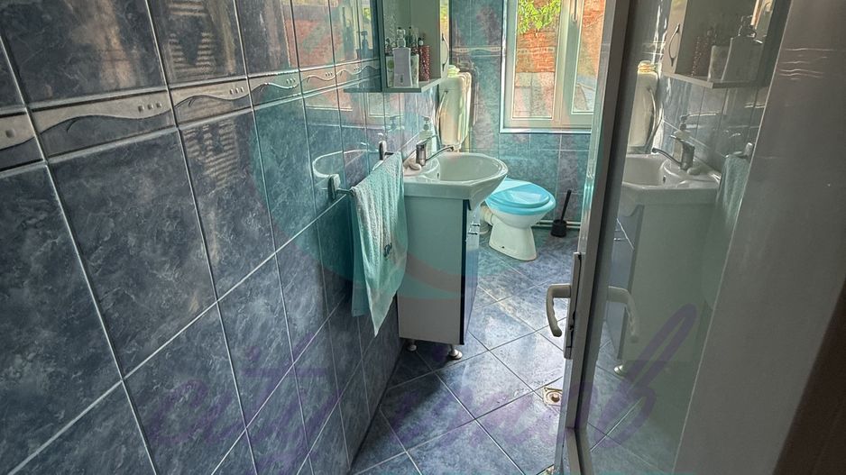 Casa singura in curte zona Mall Vitan - Poză 13