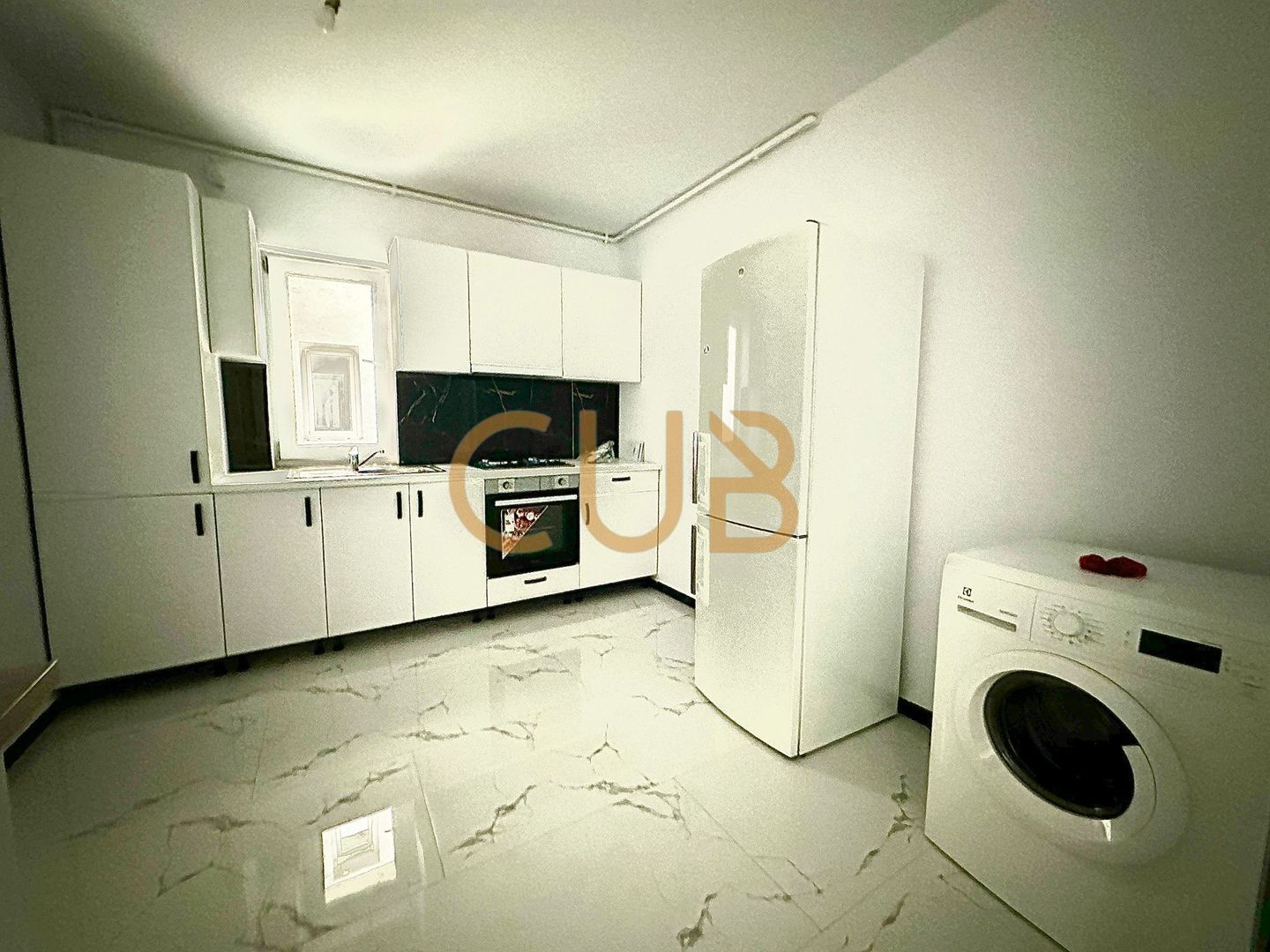 2cam mobilat+utilat | bloc nou,centrala, parcare,lift | Giroc - IQ - Poză 8